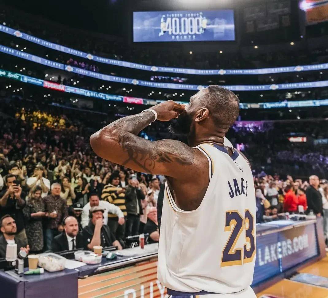 詹姆斯官方宣布爆冷新规,热火引发争议!的简单介绍九游游戏中心正版