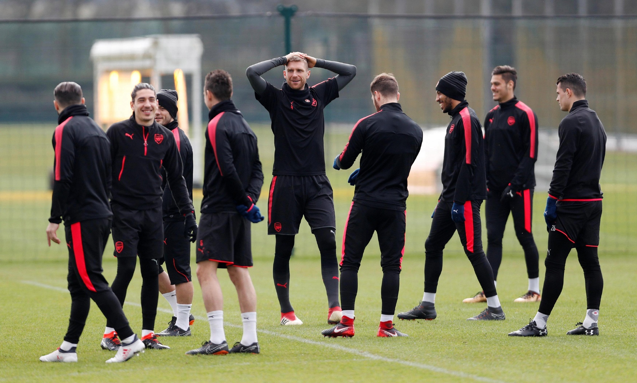 今晚皇家马德里备战欧联,战术微调细节曝光,管理层满意,球探报告显示潜力的简单介绍 今晚皇家马德里备战欧联,战术微调细节曝光,管理层满意,球探报告显示潜力的简单介绍