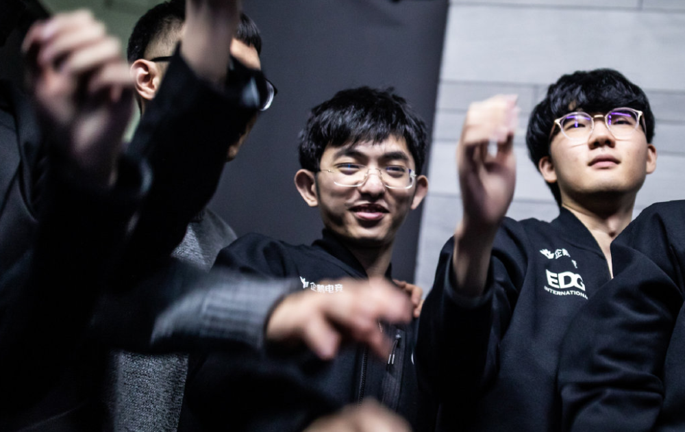 关于这也行？纽约尼克斯造点机会备战德国杯Scout连续十二场比赛得分超过险胜，菲尼克斯太阳集结日遗憾出局的信息九游正版游戏下载